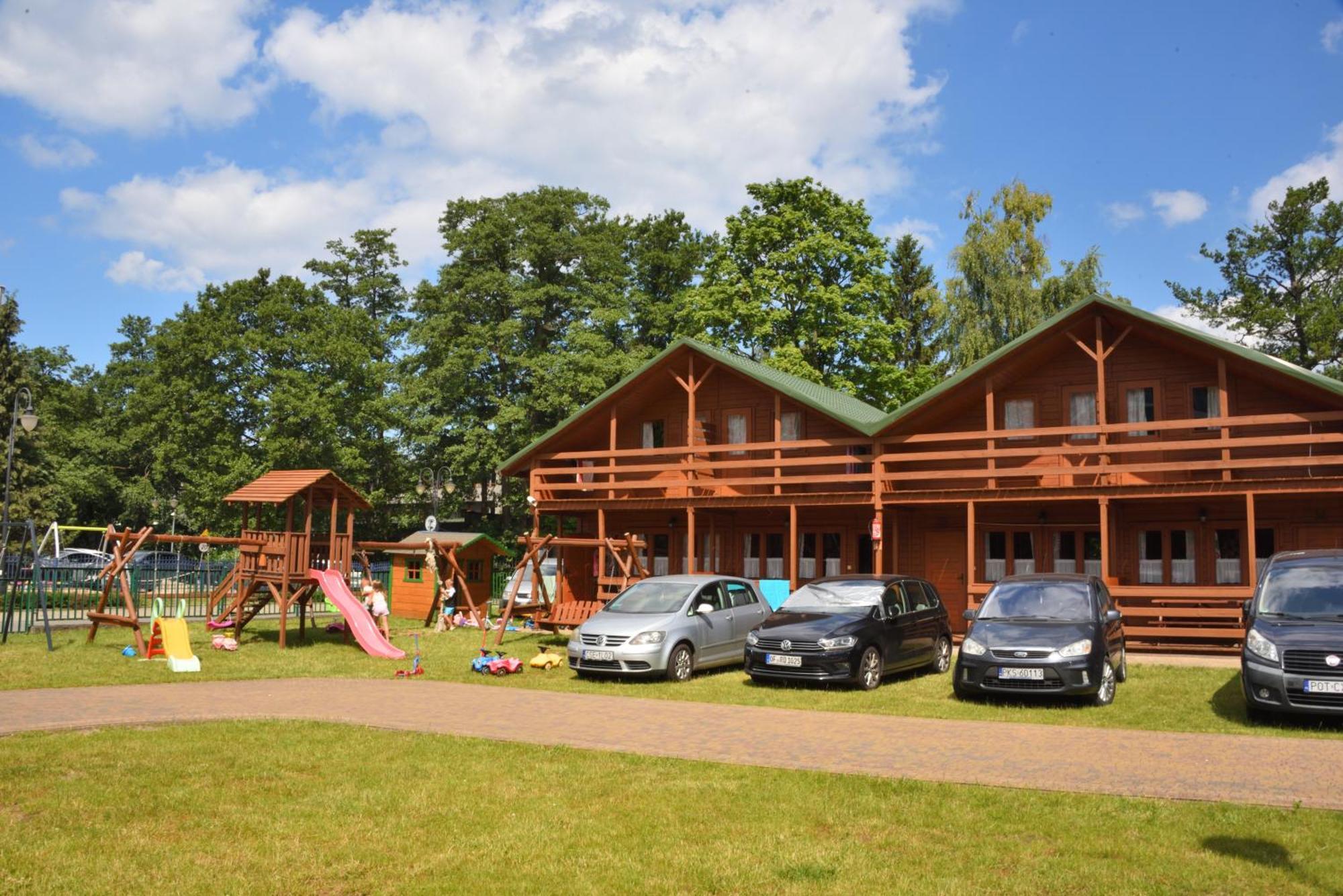 Mlodziezowy Domek Dla Grup Eldorado Mielno Centrum, 200M Od Morza Extérieur photo