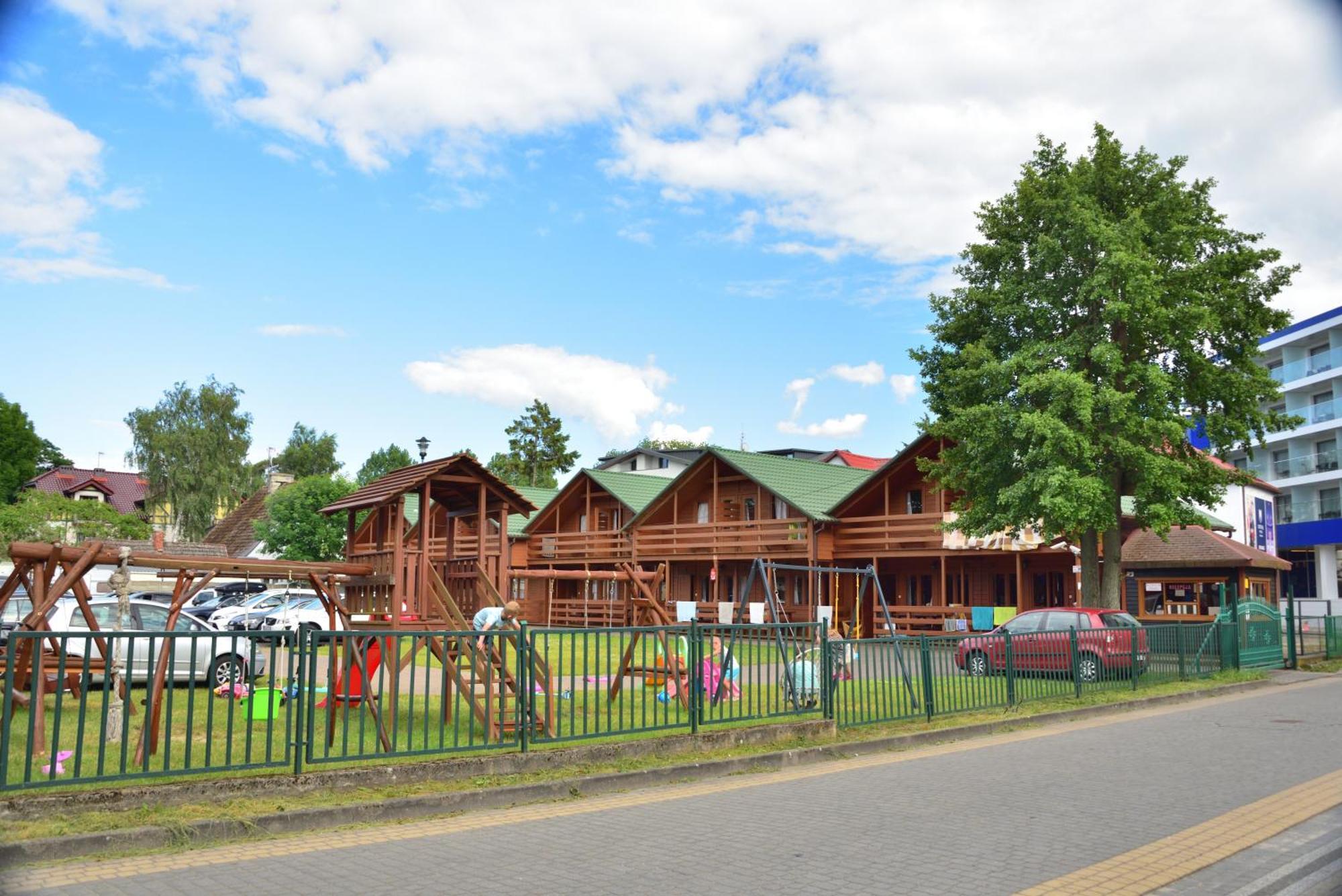 Mlodziezowy Domek Dla Grup Eldorado Mielno Centrum, 200M Od Morza Extérieur photo